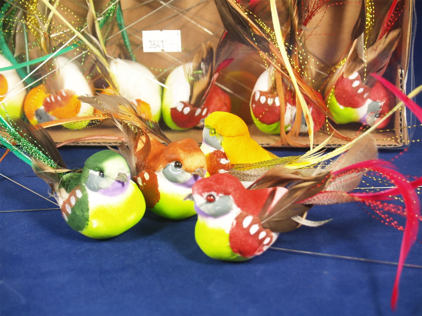 12 Artificial Feather Birds On Thin Wire Stem (3641)