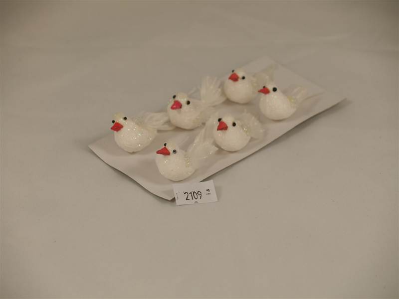 6 Artificial Feather Birds (2109)